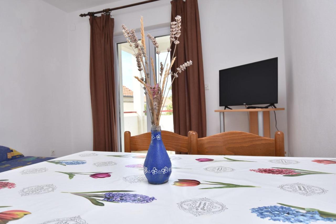 Apartments And Room Kiko Primosten Luaran gambar
