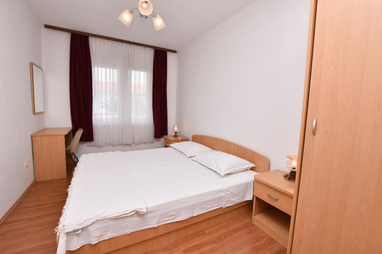 Apartments And Room Kiko Primosten Luaran gambar