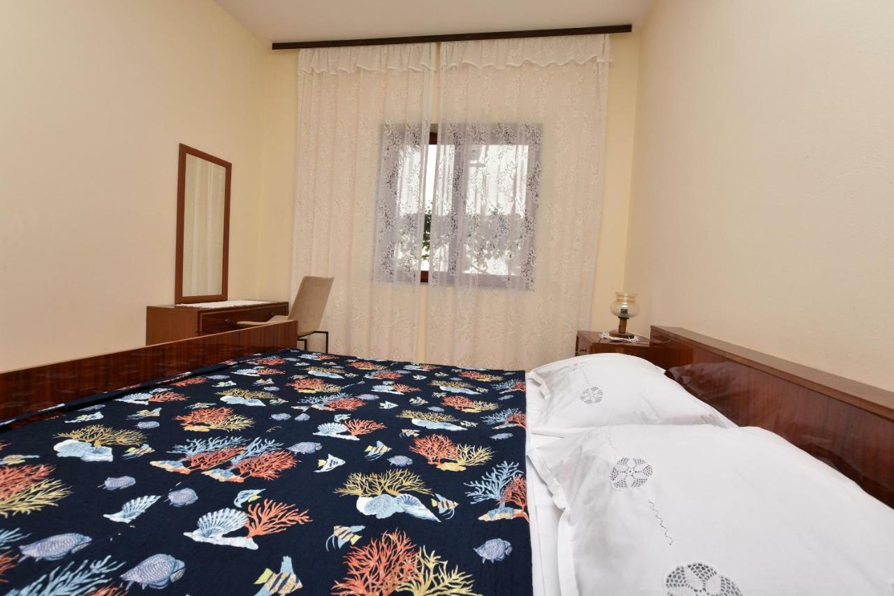 Apartments And Room Kiko Primosten Luaran gambar