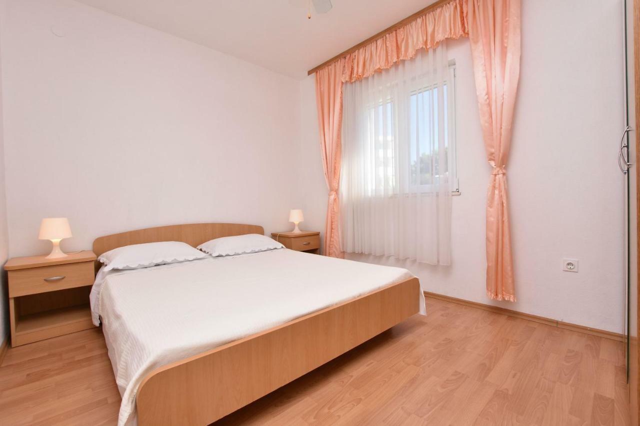 Apartments And Room Kiko Primosten Luaran gambar