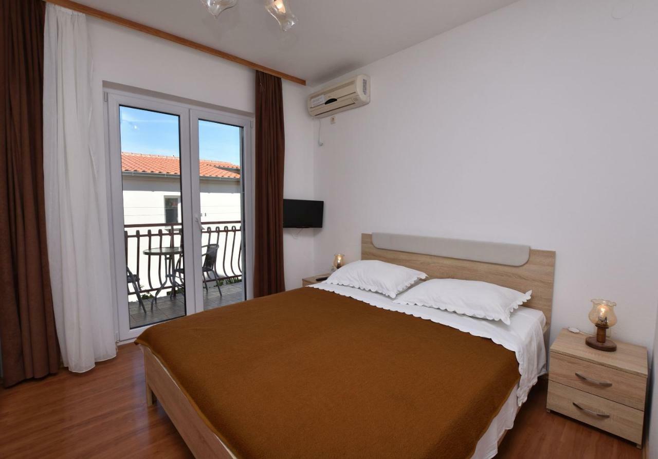 Apartments And Room Kiko Primosten Luaran gambar